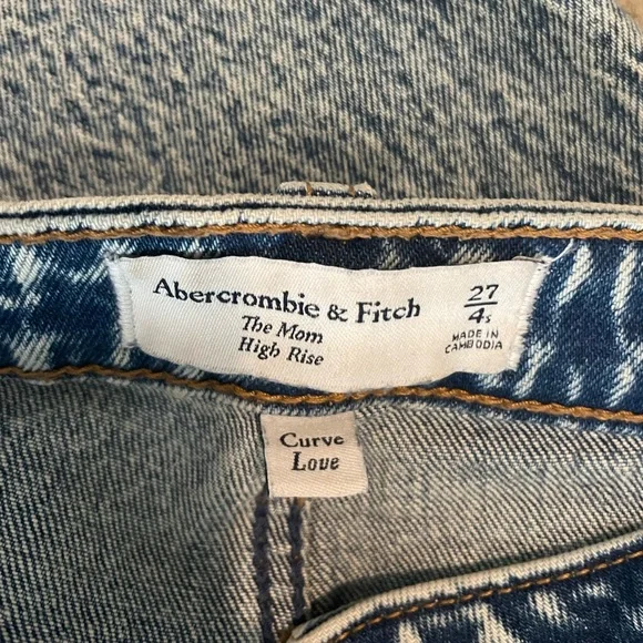 Abercrombie & Fitch Curve Love High Rise Mom Jean - Picture 4 of 6